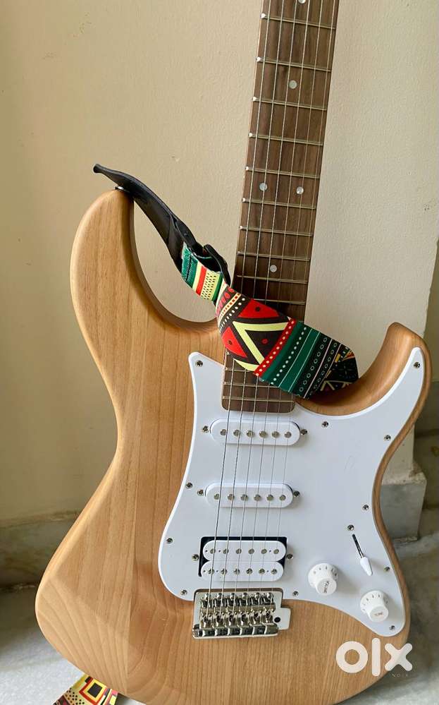 BRAND NEW Guitar Yamaha Pacifica (unused)