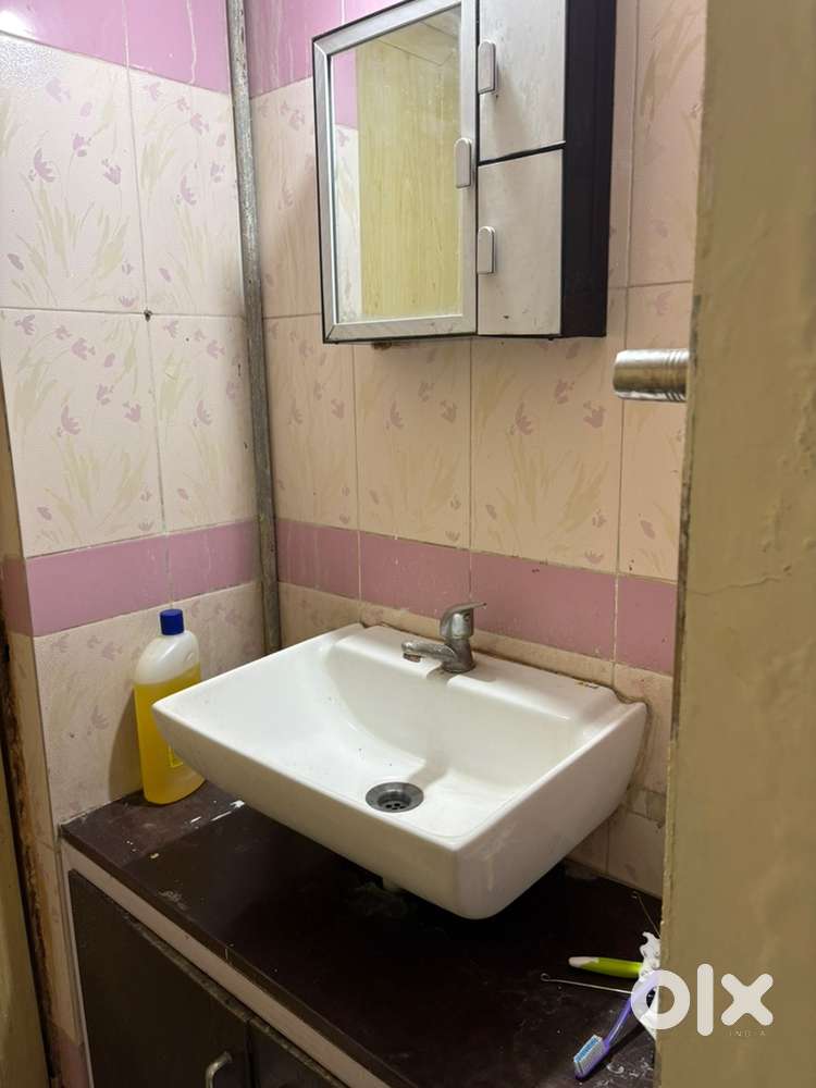 1 Bhk semi furnished house/vill for Rent Subhanpura Area