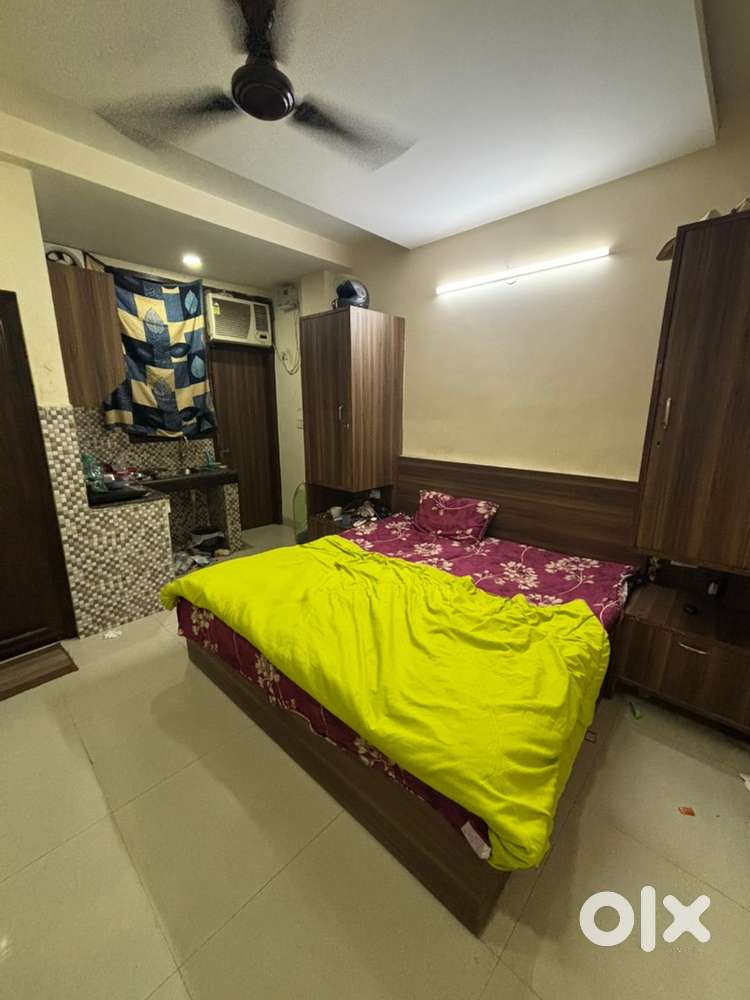 1RK in V block, DLF Phase 3
