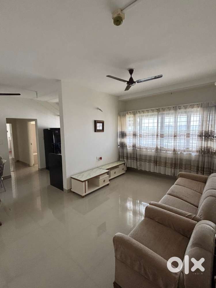 Urgent : 2 BHK FULLY FURNISHED FLAT FOR SALE