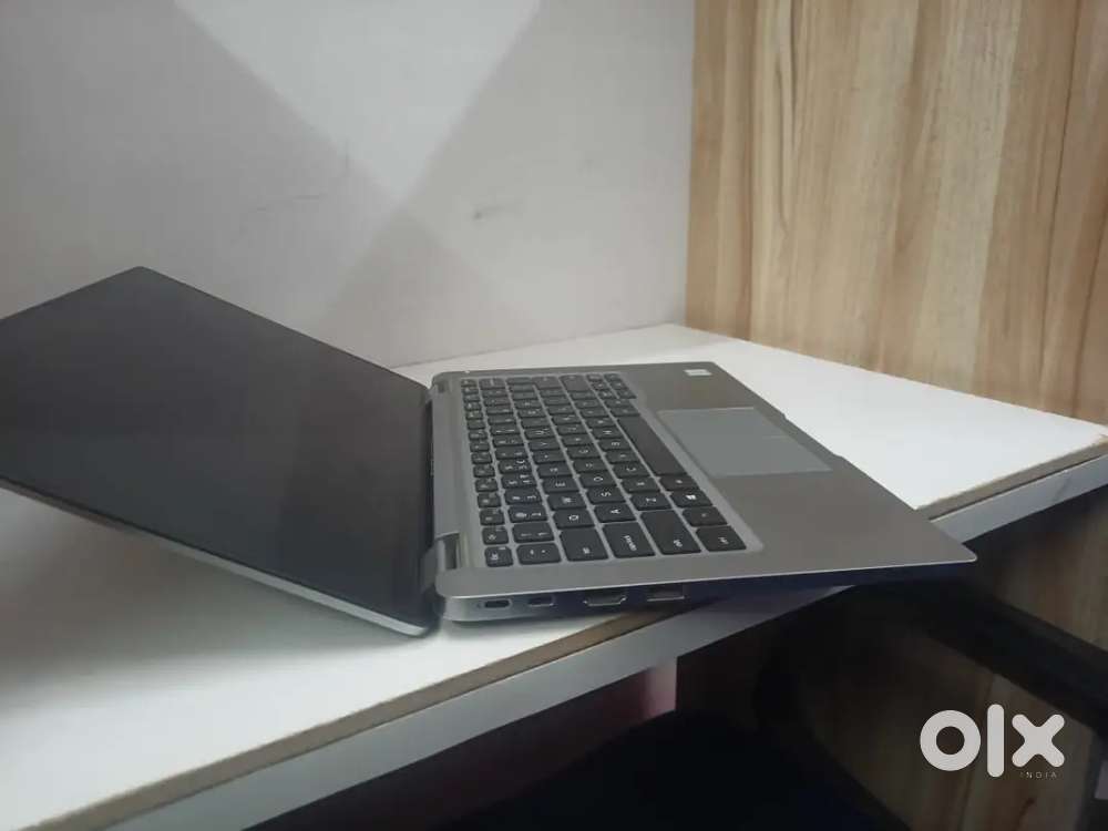 Dell  latitude 7400 2-in-1