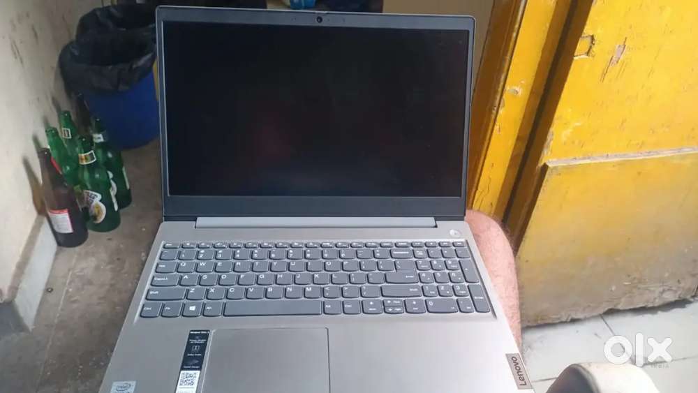Money need      intel rcore tm 8gbram 477 rom  urgent sale