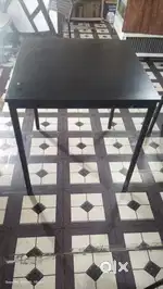 Grab Stylish Tables & Chairs – For Restaurants, Cafes & Bakery!