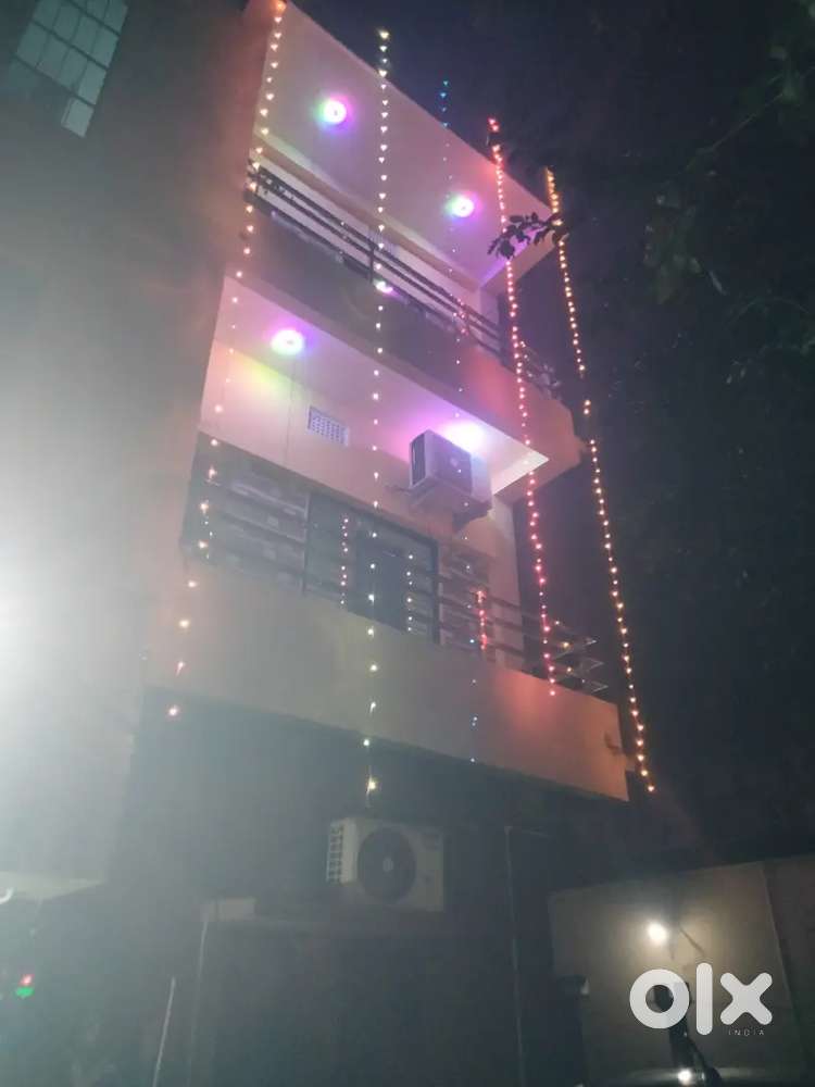 New home .Want to rent well furnished.1st floor