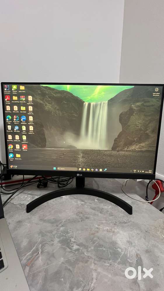 LG  Full HD (1920 x 1080) Slim IPS