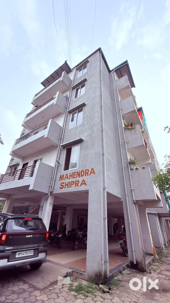 FOR SELL VERY URGENTLY MY 1BHK BEAUTIFUL FLAT IN A VERY PRIME LOCATION