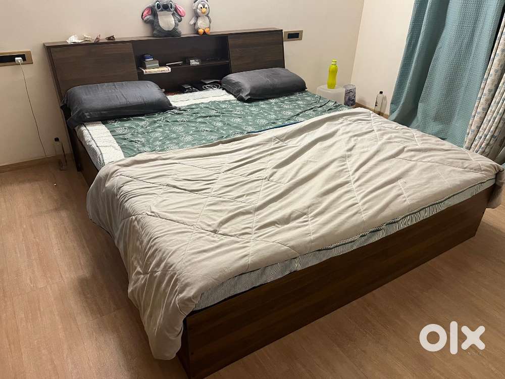 Wakefit King Size Bed and Mattress
