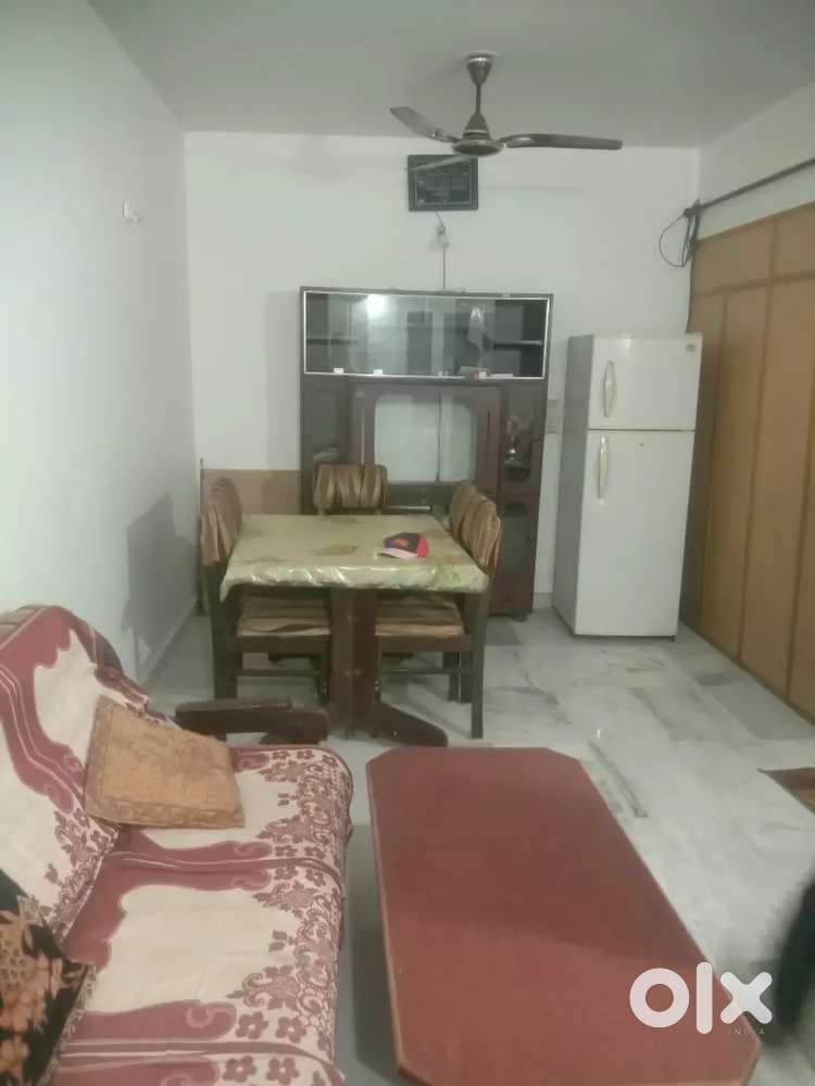 2bhk furnished flat in E2 arera colony opposite kamla Pati station