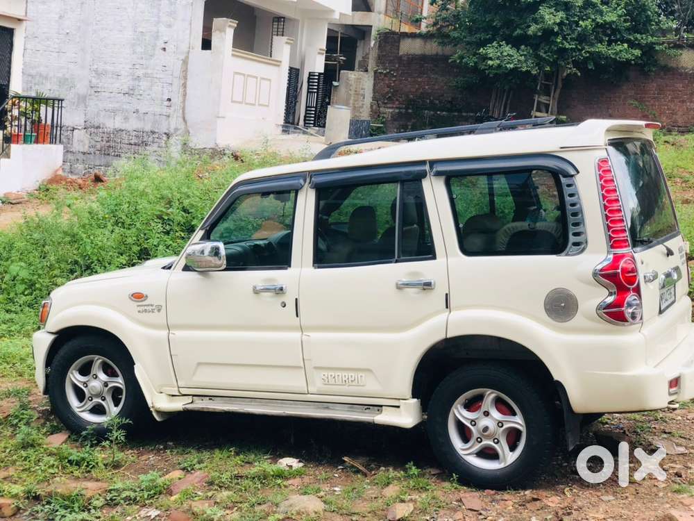 Mahindra Scorpio mhawk 2010 vlx top model with airbags valid till 2030