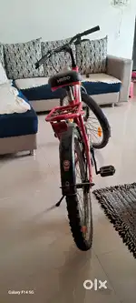 Girls Red hero cycle