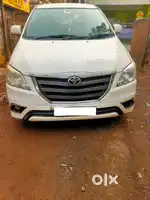 Toyota Innova 2015 Diesel 300000 Km Driven