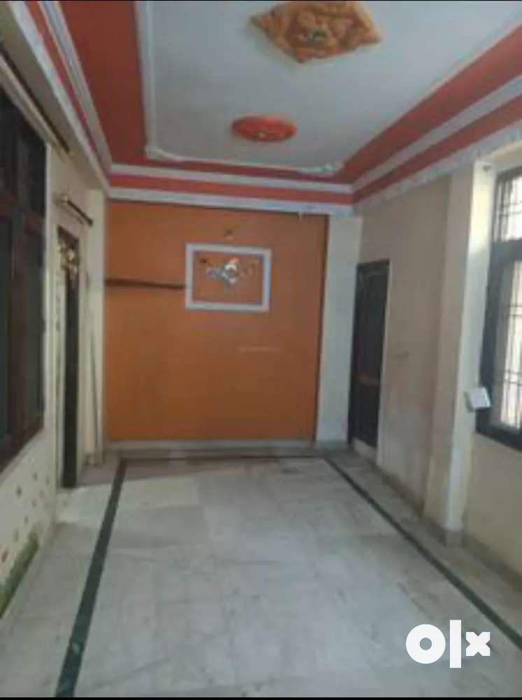 1 BHK flat available for sale in Shalimar garden main