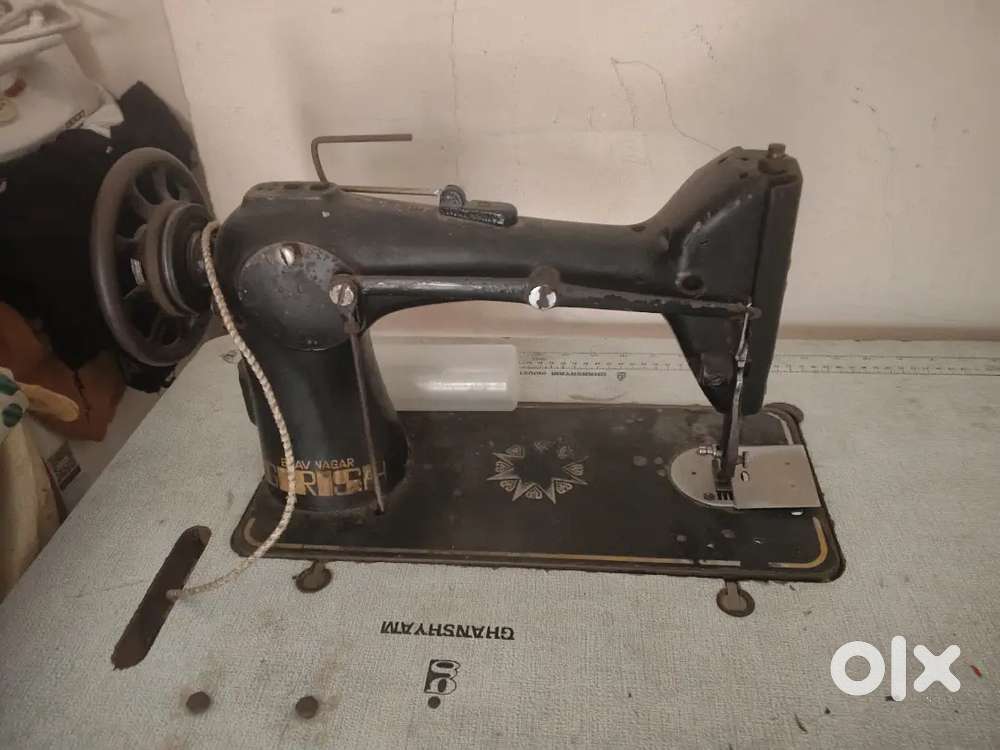 silai machine with stand