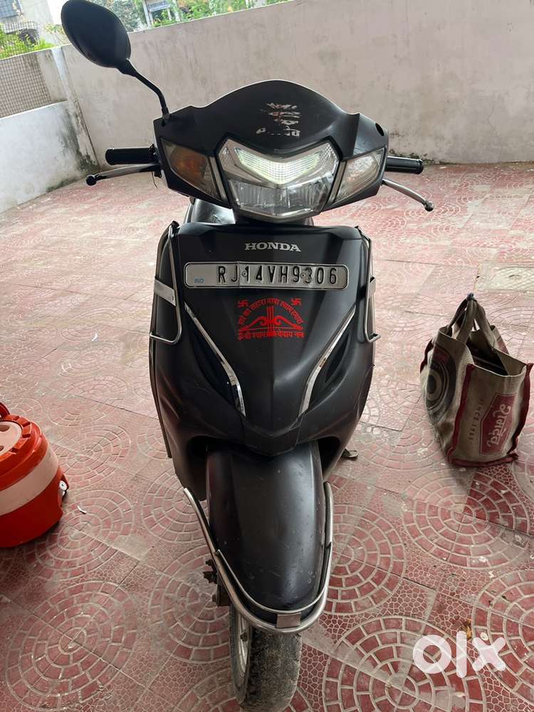 Very good condition, only 60,000 km urgently