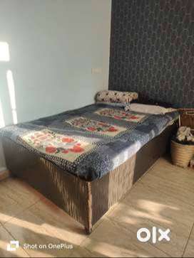 Diwan bed 4x6