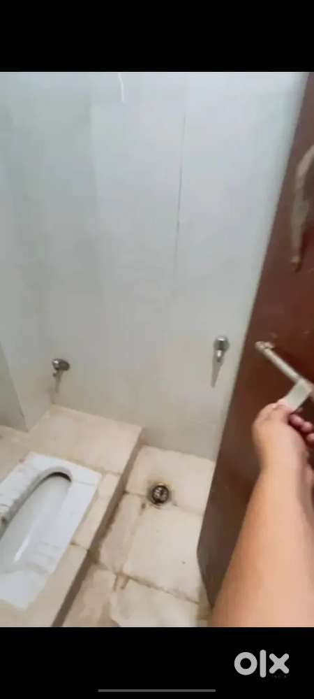 for 600 mentainnce adress kanadia road Karuna Sagar