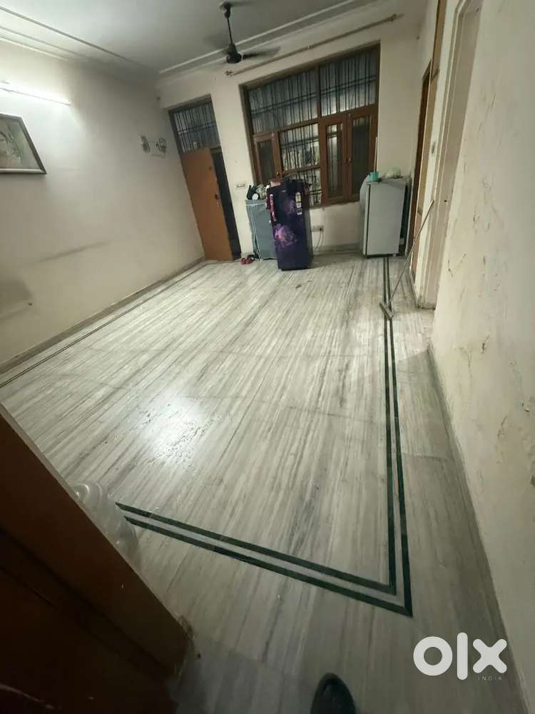 Need female flatmate