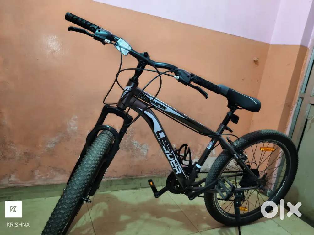 Leader Gladiator 26T 21 speed gear cycle.