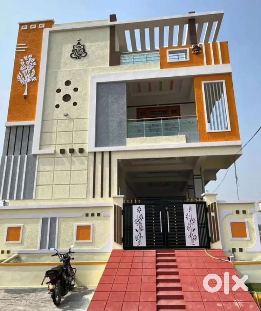 Plot available in near( Madavara Metro Station )