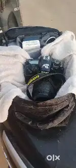 NIKON 7000D CAMERA WITH BATTERY