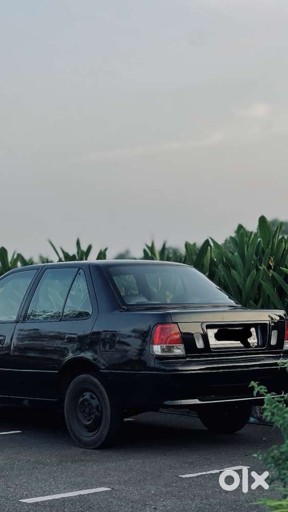 Maruti Suzuki Esteem 2005 Petrol 99000 Km Driven