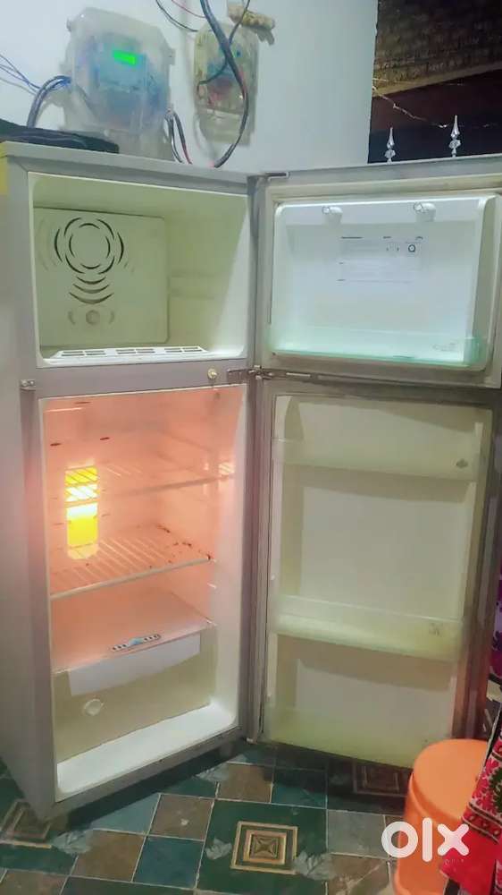 Godrej fridge double door 200 liters
