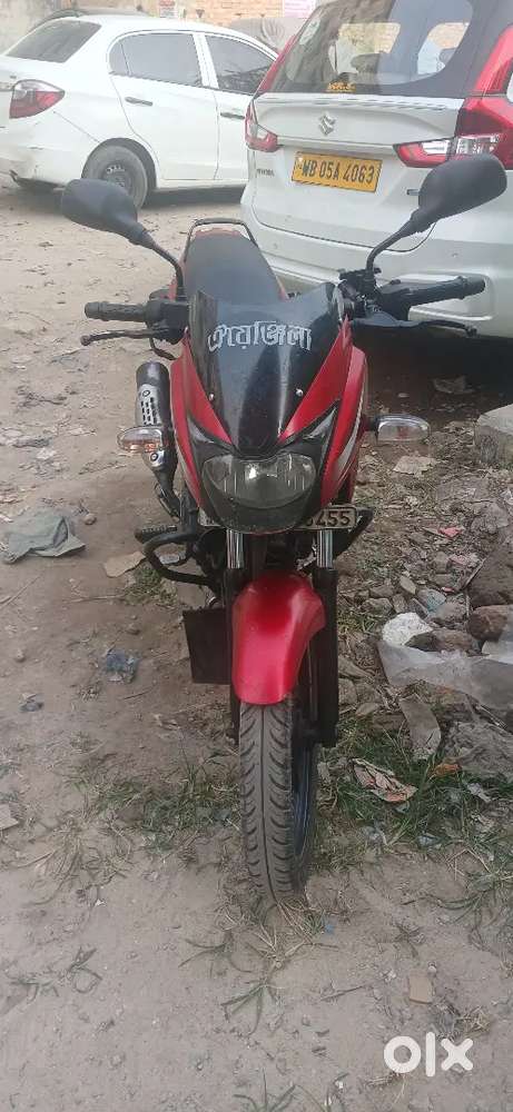 Bajaj  pulsar 150 bs4 very good caditions