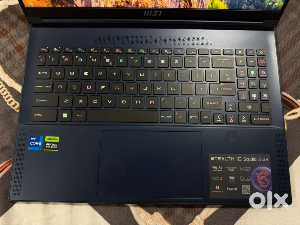 Msi stealth 16 studio laptop gaming