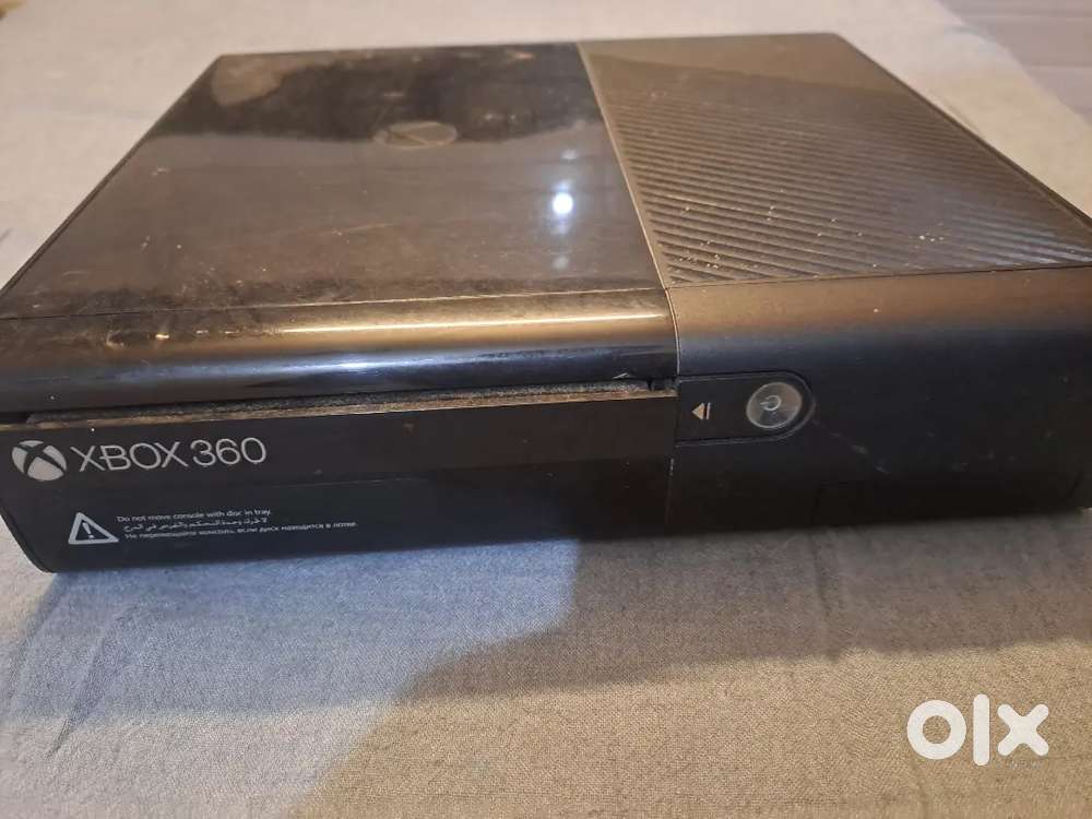 Xbox 360 E gaming console box only
