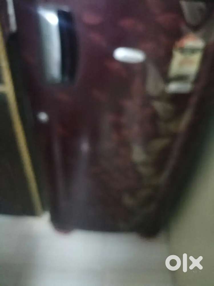 Whirlpool refrigerator 185 ltr