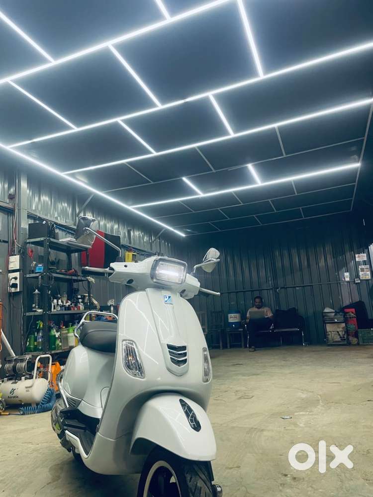 Vespa sxl 2023 model