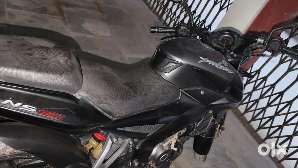 Bajaj Pulsar Dec 2017