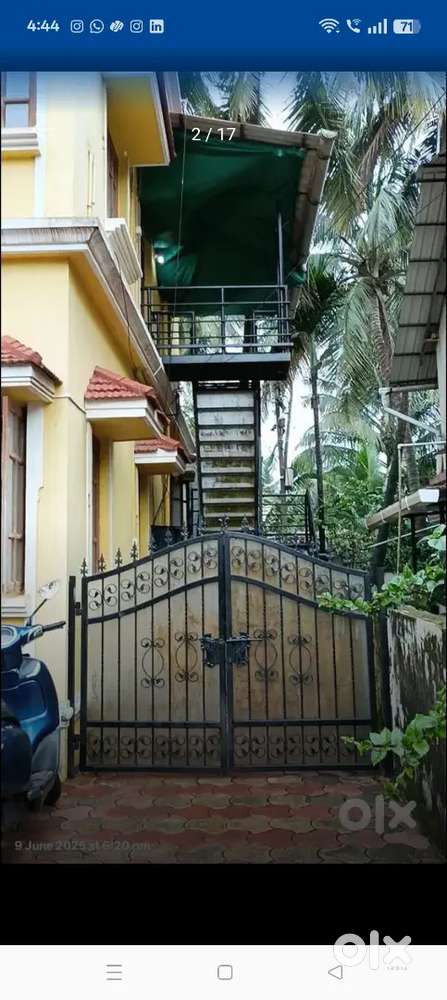 This is one kilometre before Mapusa City.