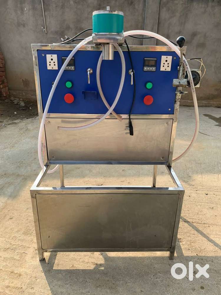 Juice and water filler.