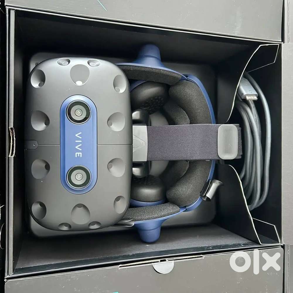 HTC Vive Pro 2 VR Headset