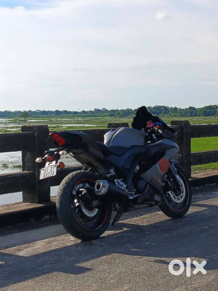 Yamaha R15 version 3
