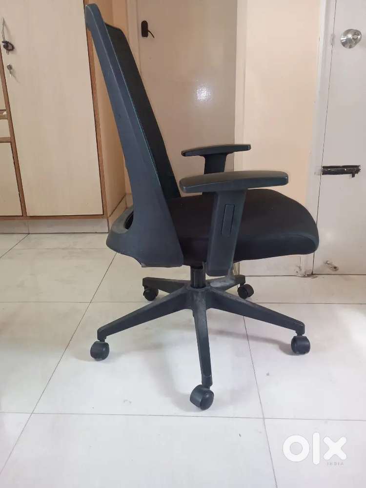 Computer chair gaming or for work. Featherlite