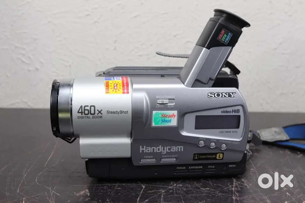 Sony Handycam CCD-TR818 Silver Hi8mm 460x Digital Zoom Camcorder