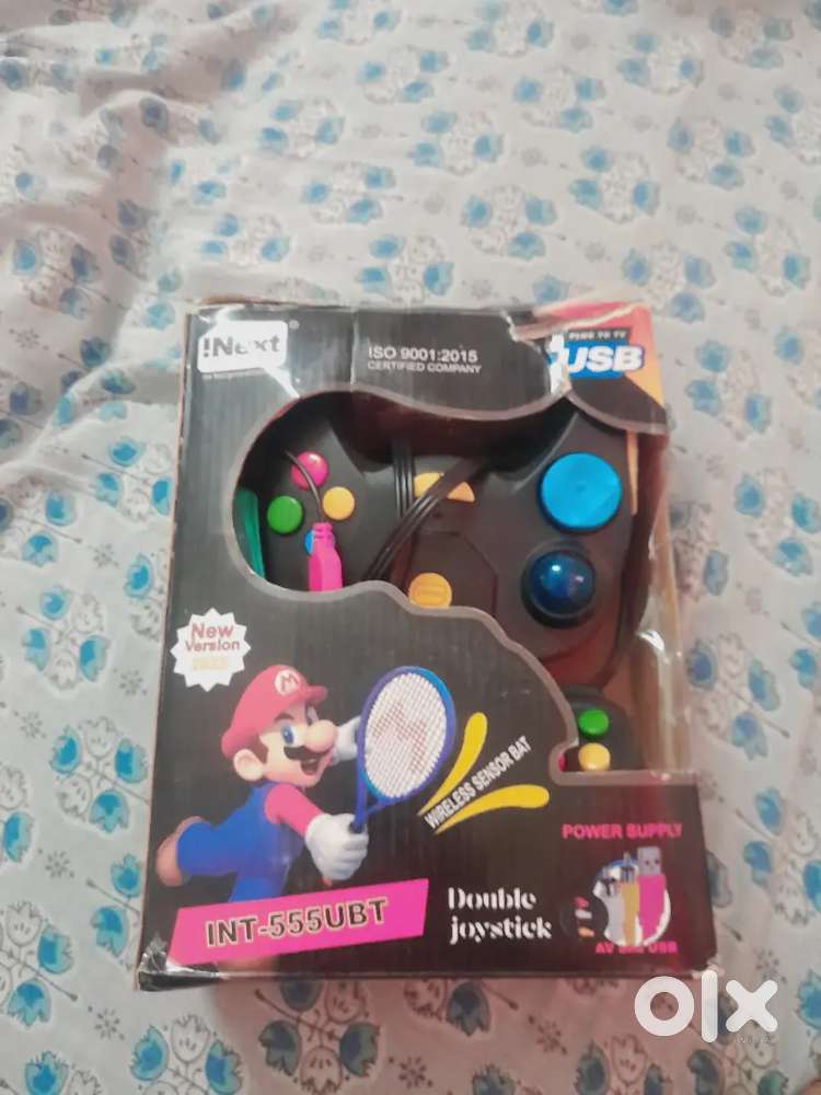 Video game new condition wire less bat