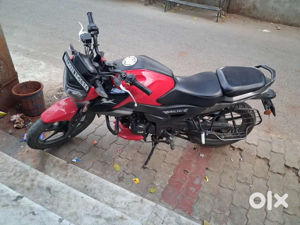 Tvs raider 125