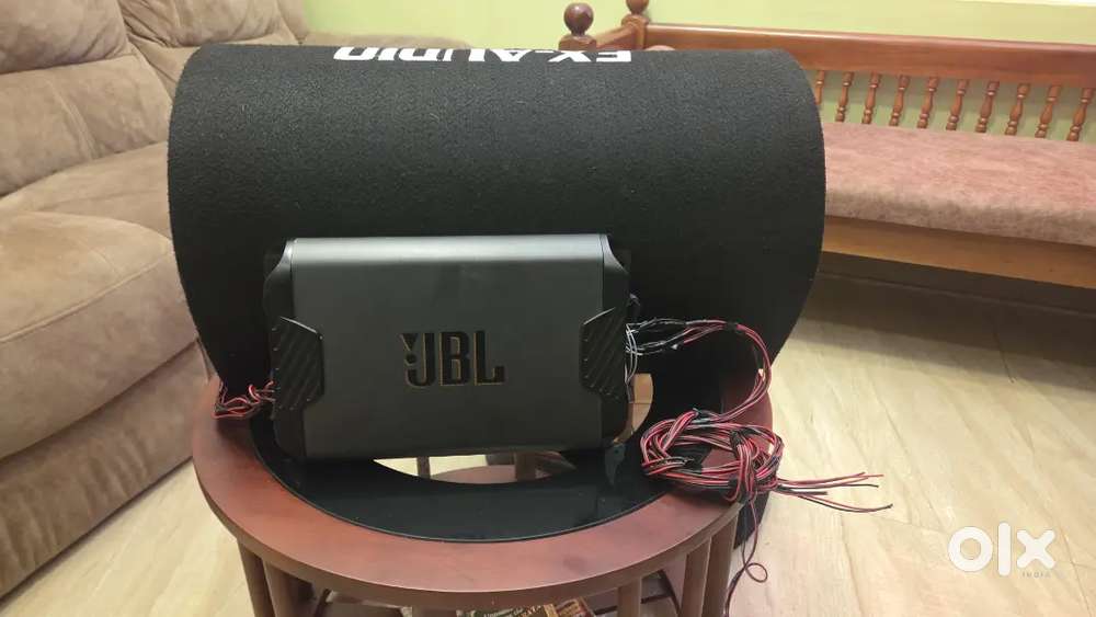 JBL amplifier with sub woofer