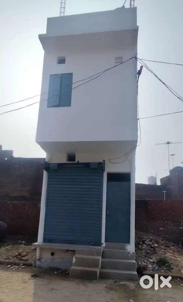 Dukan or room dono hi rent pr dene hai