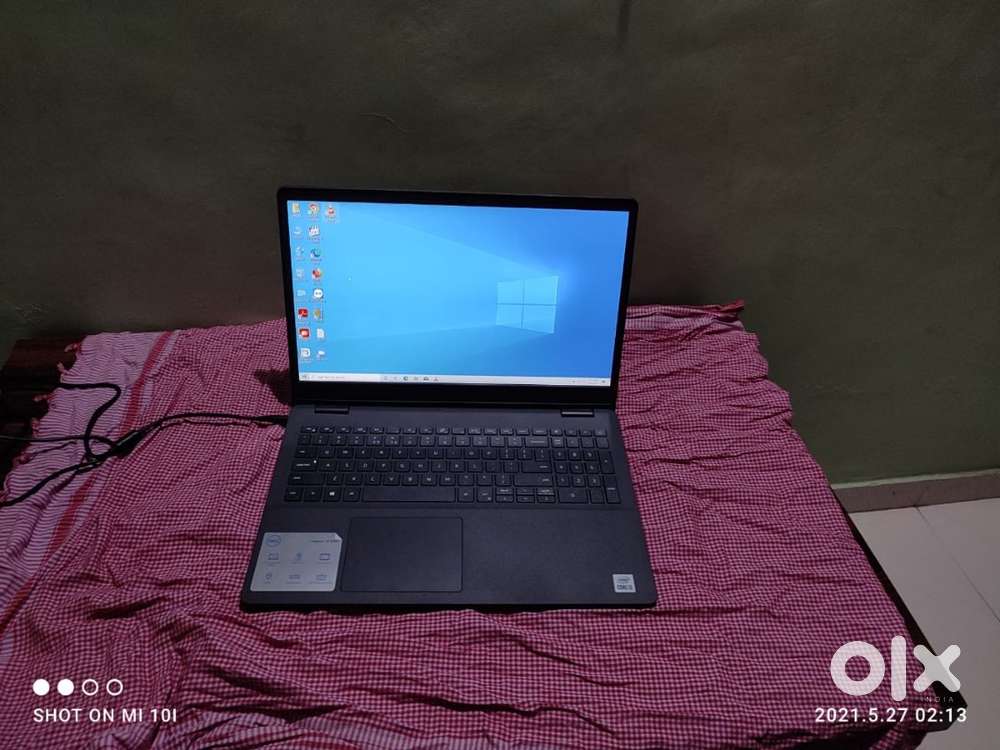 dell insipiron 1tb hdd 256gb ssd intel UHD graphics 8gb ram(expandable