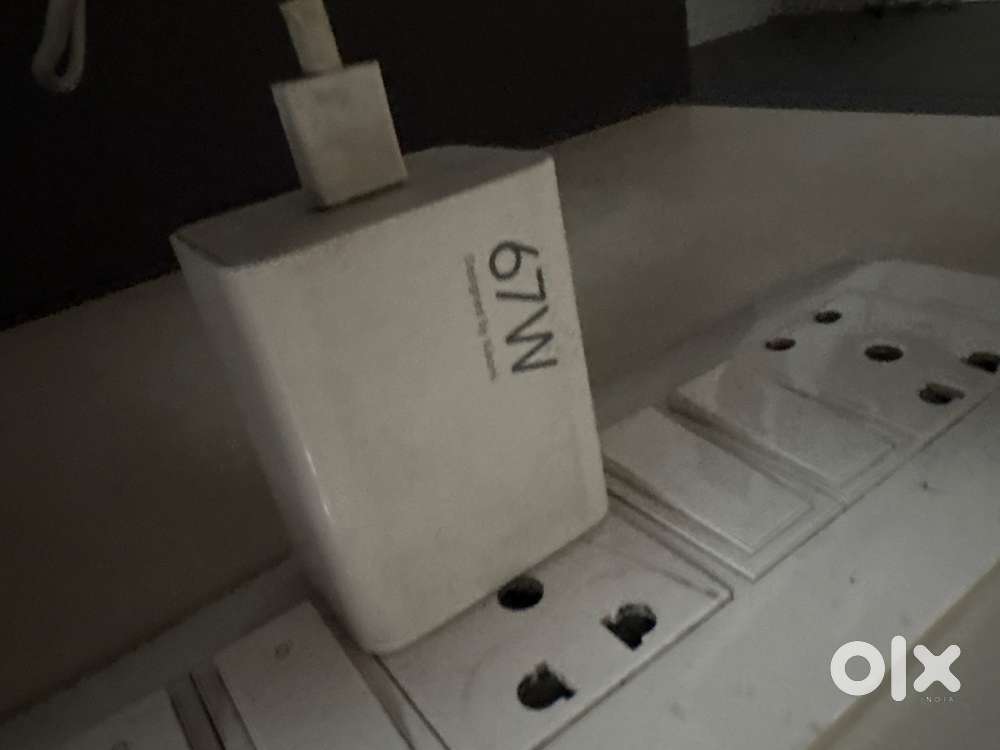 67 watts Xiaomi fast charger