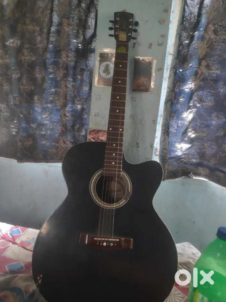Signature gogo's guitar good condition