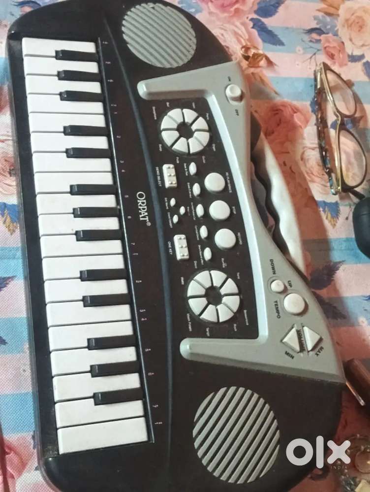 Musical piano
