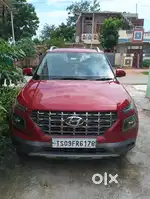 Hyundai Venue 2021 Petrol 35000 Km Driven