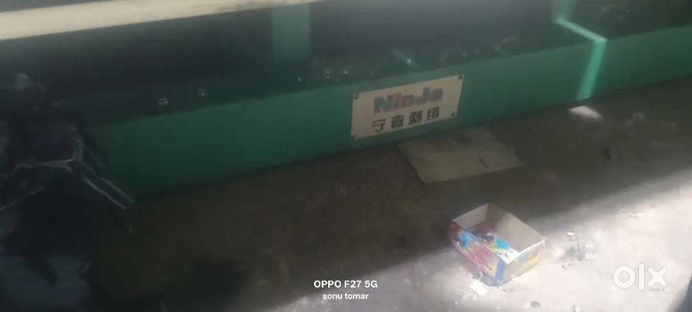 Computer embroidery machine