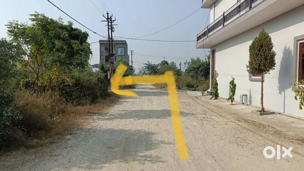 पूर्व व पश्चिम सामना दो प्लॉट मंडावर रोड बालाजी धाम कॉलोनी बिजनौर