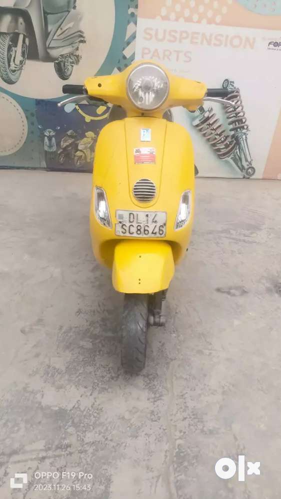 Self start and light weight scooty